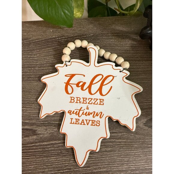 Fall breeze and autumn leaves home decor - Picture 1 of 8